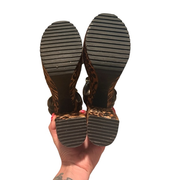 UNIF Goner Leopard Print Platform Heels Size 8 - Picture 12 of 12